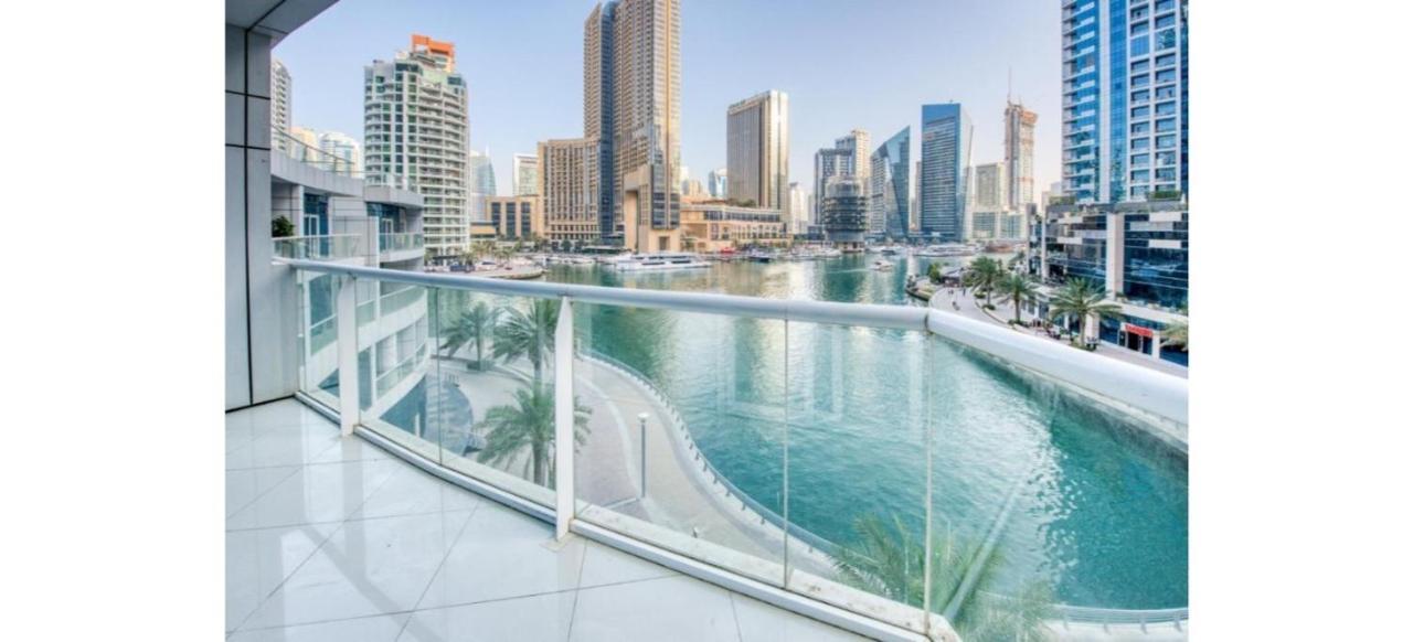 Luxurious 4-Bedroom Duplex Villa Apartment Near Jbr Dubai Luaran gambar