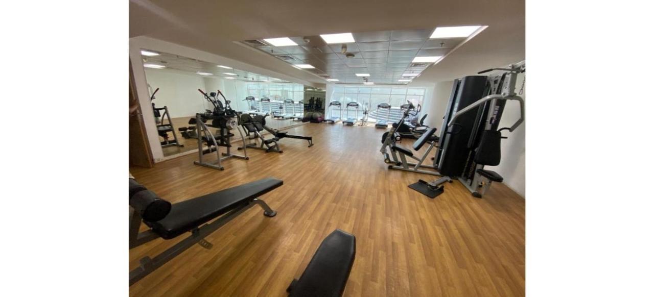 Luxurious 4-Bedroom Duplex Villa Apartment Near Jbr Dubai Luaran gambar