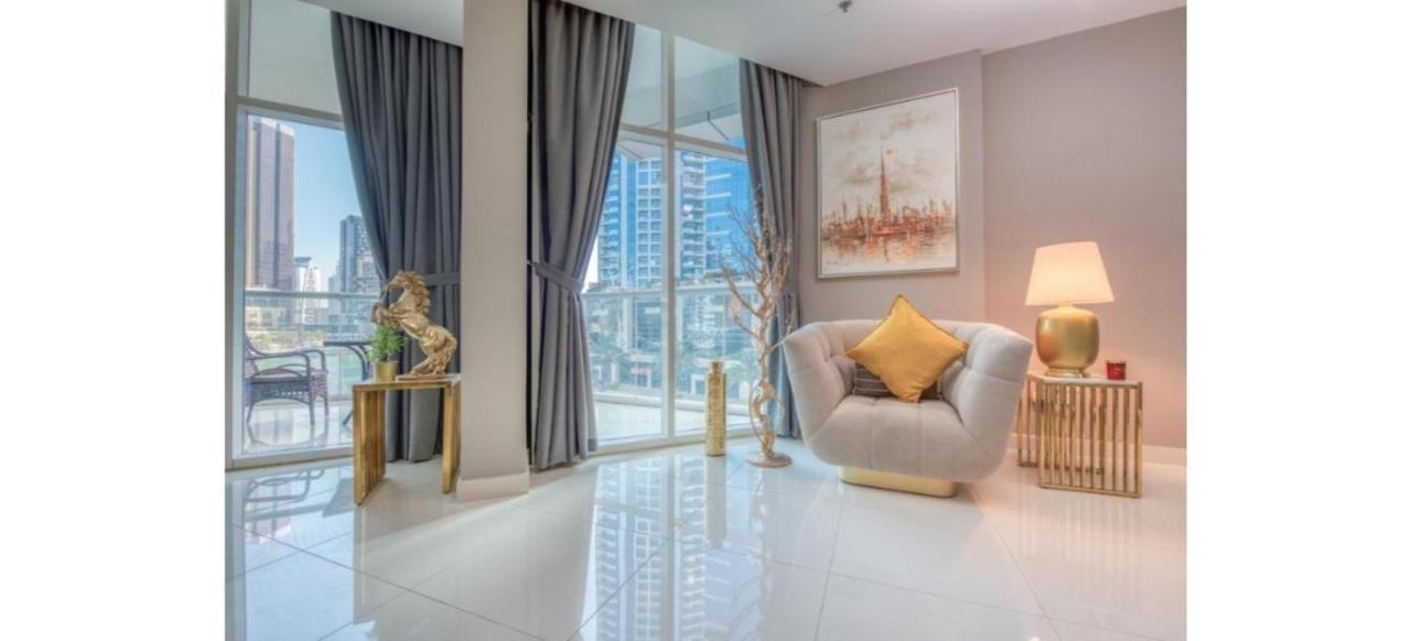 Luxurious 4-Bedroom Duplex Villa Apartment Near Jbr Dubai Luaran gambar