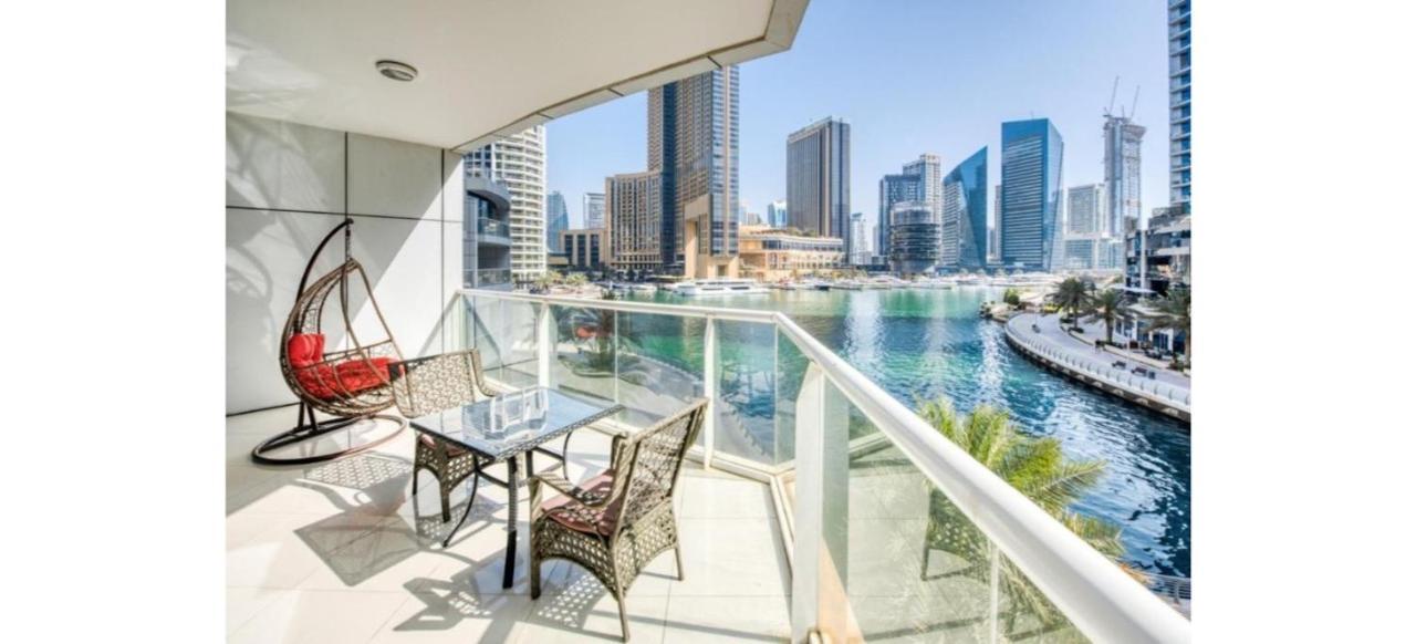 Luxurious 4-Bedroom Duplex Villa Apartment Near Jbr Dubai Luaran gambar