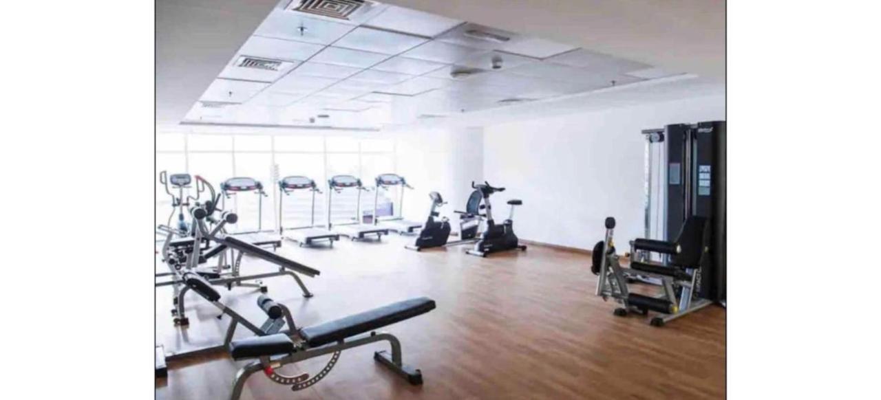Luxurious 4-Bedroom Duplex Villa Apartment Near Jbr Dubai Luaran gambar